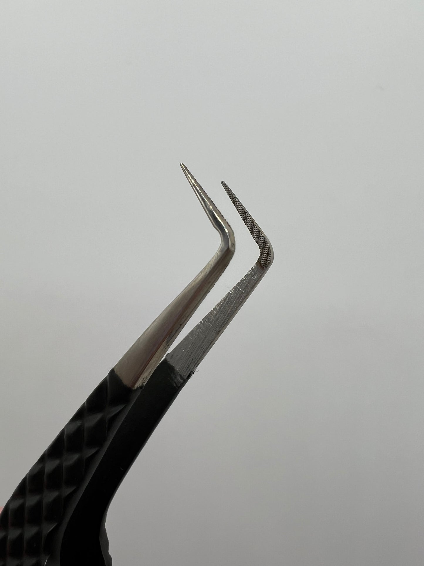 90° Fiber Tip Tweezer